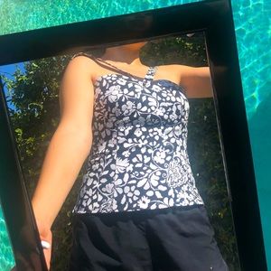 WHITE HOUSE BLACK MARKET Black & White Floral Print Bustier Corset Top